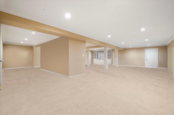 Empty room, Interior, Recessed Lighting