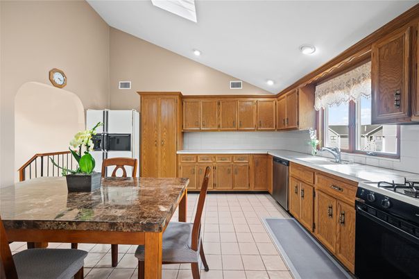 Dining room, Interior, Kitchen, Recessed Lighting