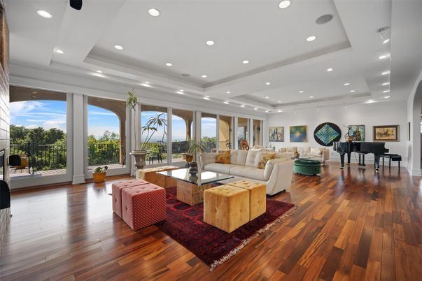 Interior, Living room, Piano, Recessed Lighting, Wood Texture Flooring