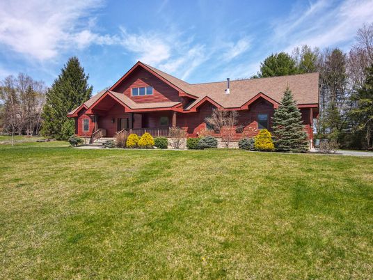 Backyard, Exterior, Facade, Log Home