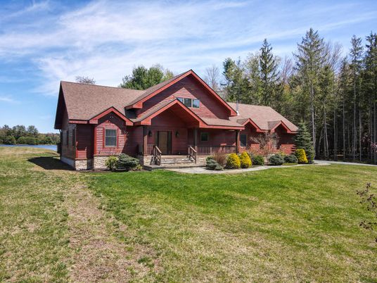 Backyard, Exterior, Facade, Log Home