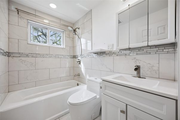 Bathroom, Interior, Marble Walls, Recessed Lighting