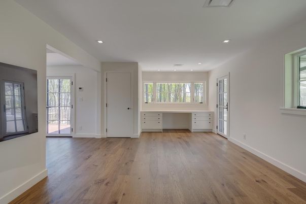Empty room, Interior, Recessed Lighting, Wood Texture Flooring