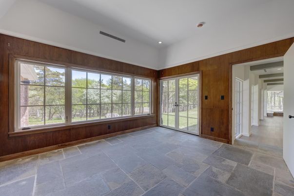 Empty room, Interior, Recessed Lighting, Wooden Walls