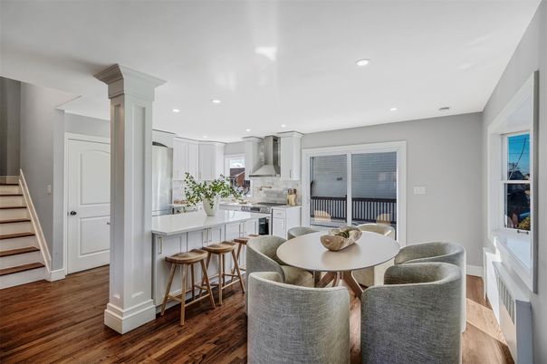 Dining room, Interior, Kitchen, Recessed Lighting, Wood Texture Flooring