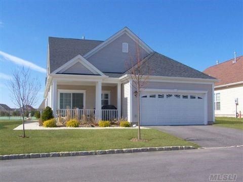 Attached, Exterior, Facade, American Craftsman