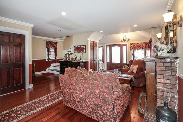 Chandelier, Interior, Living room, Recessed Lighting, Wood Texture Flooring