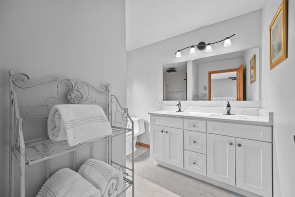 Bathroom, Dual Sink Vanities, Interior
