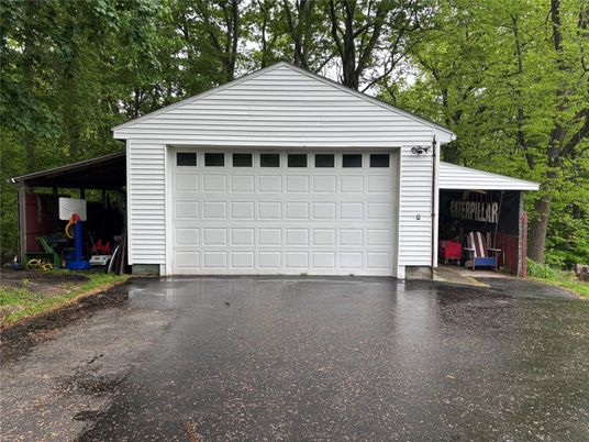 Detached Garage, Exterior