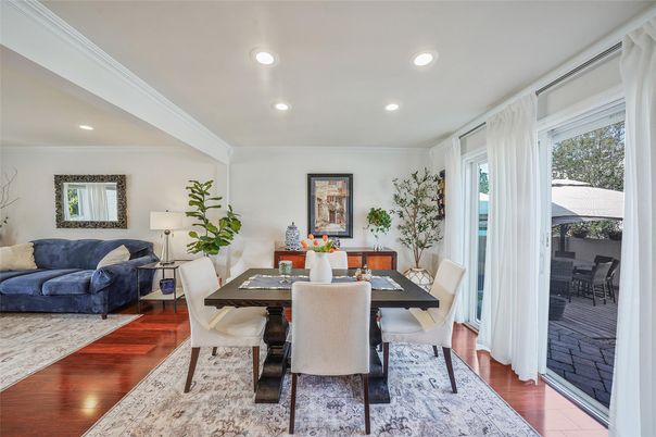 Dining room, Interior, Living room, Recessed Lighting, Wood Texture Flooring