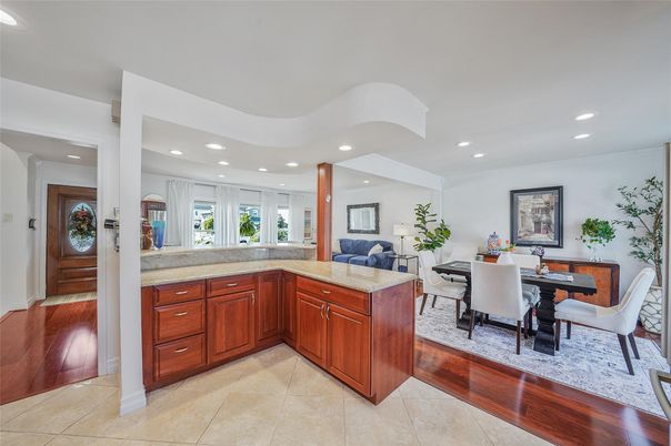 Dining room, Interior, Living room, Recessed Lighting, Wood Texture Flooring