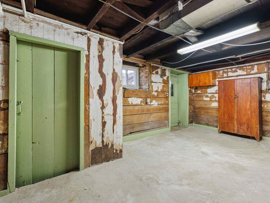 Empty room, Interior, Wooden Beams, Wooden Walls