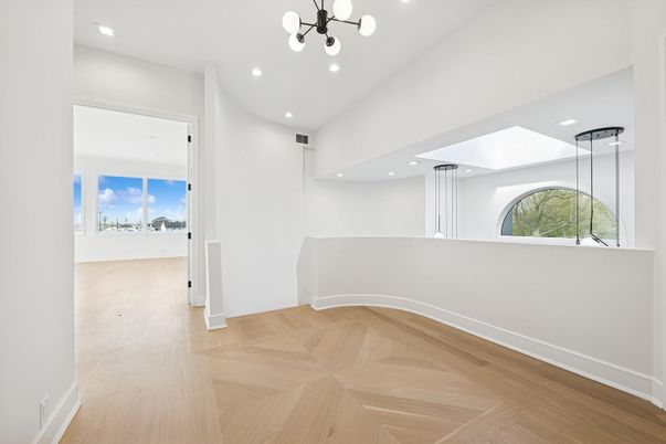 Interior, Pendant Lights, Recessed Lighting, Wood Texture Flooring