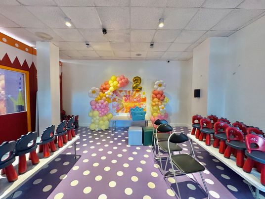 Fitness Equipment, Interior, Recessed Lighting