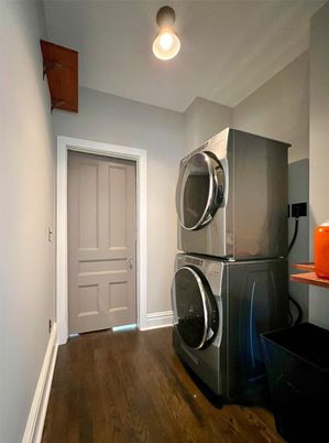 Interior, Utility Closets, Washer, Wood Texture Flooring