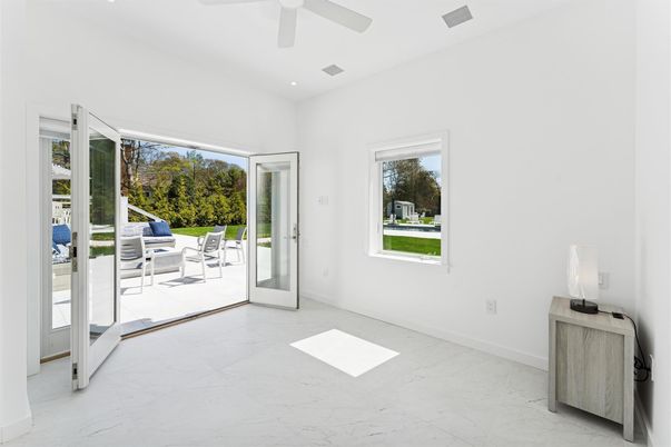 Empty room, Interior, Marble, Recessed Lighting