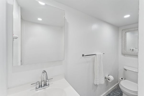 Bathroom, Interior, Recessed Lighting