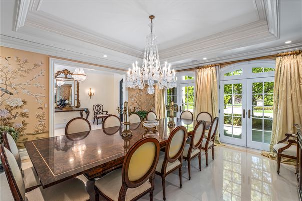 Chandelier, Dining room, Interior, Recessed Lighting