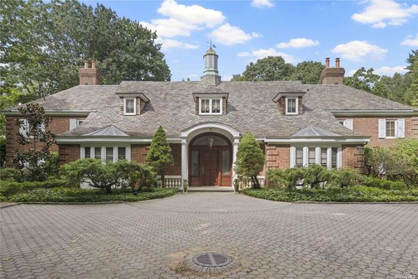 Exterior, Facade, Brick Facade, French Provincial