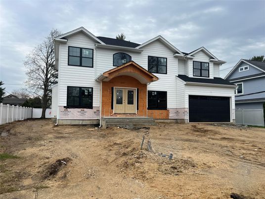 Attached, Exterior, Facade, Farmhouse