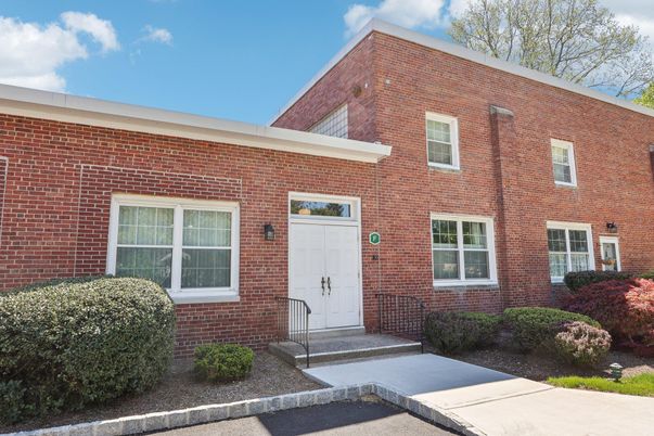 Exterior, Facade, Brick Facade, Rowhouse