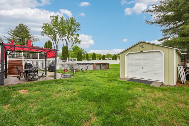 Backyard, Detached Garage, Exterior