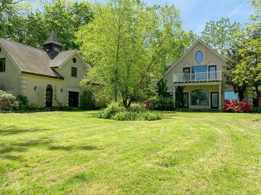 Backyard, Exterior, Facade, French Provincial