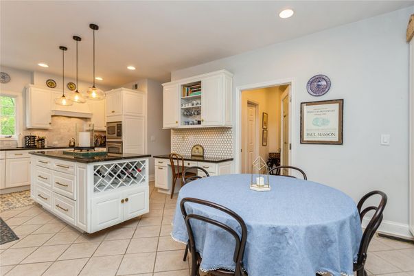 Dining room, Interior, Kitchen, Pendant Lights, Recessed Lighting
