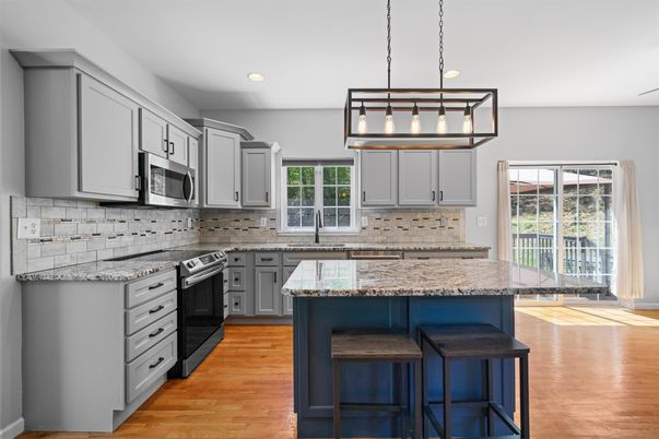 Interior, Kitchen, Pendant Lights, Recessed Lighting, Wood Texture Flooring