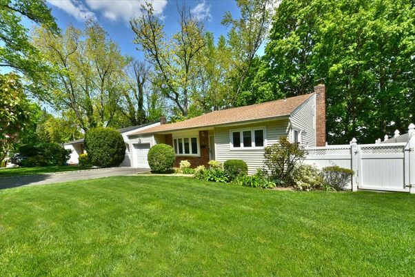 Attached, Backyard, Exterior, Facade, Brick Facade, Ranch