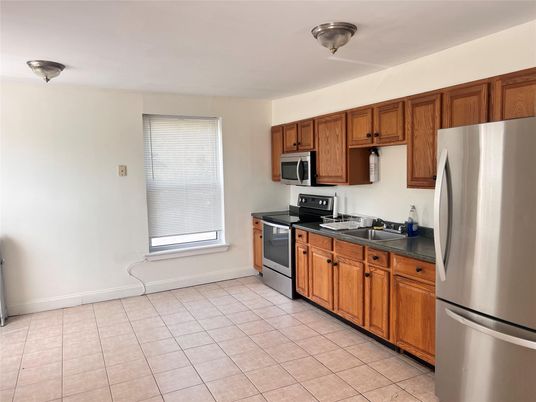 Interior, Kitchen, Stainless Steel Appliances