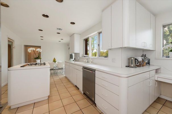 Dining room, Interior, Kitchen, Recessed Lighting