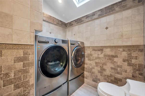 Interior, Recessed Lighting, Stone Walls, Washer