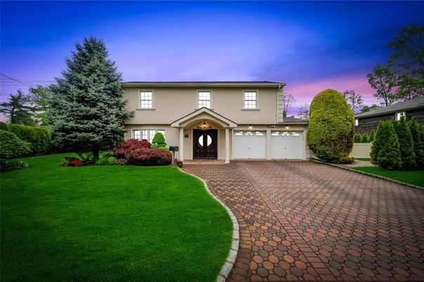 Attached, Backyard, Exterior, Facade, Georgian