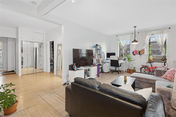 Home Office, Interior, Living room, Pendant Lights, Wood Texture Flooring