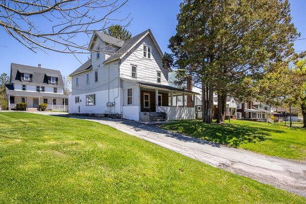 Backyard, Exterior, Facade, Farmhouse
