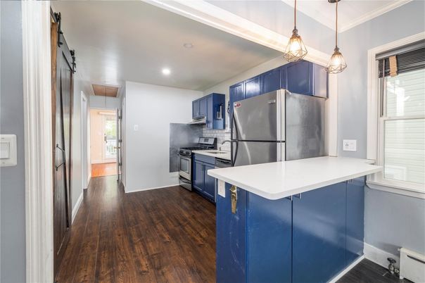 Interior, Kitchen, Pendant Lights, Recessed Lighting, Wood Texture Flooring