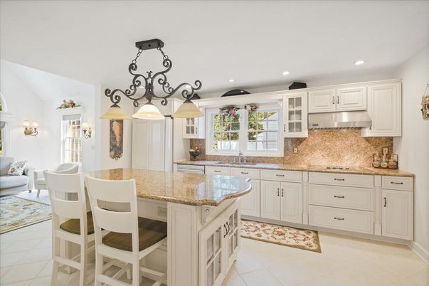 Chandelier, Interior, Kitchen, Recessed Lighting, Stainless Steel Appliances