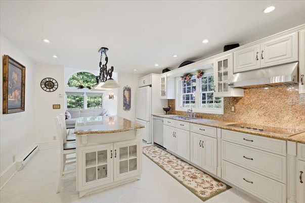 Dining room, Interior, Kitchen, Pendant Lights, Recessed Lighting