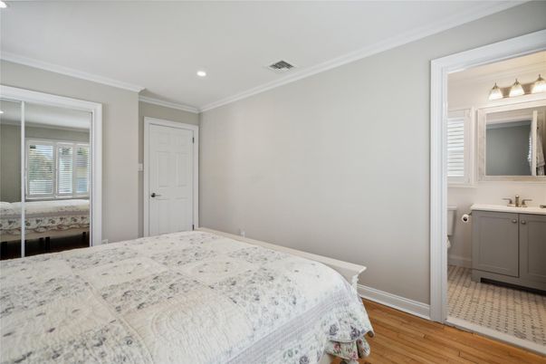 Bathroom, Bedroom, Interior, Recessed Lighting, Wood Texture Flooring