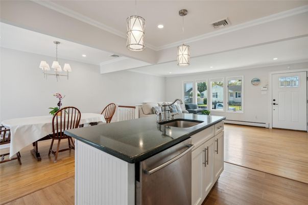 Dining room, Interior, Kitchen, Pendant Lights, Recessed Lighting, Wood Texture Flooring