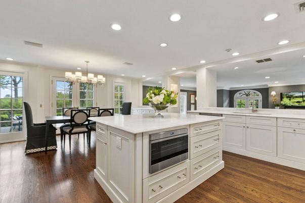 Chandelier, Dining room, Interior, Kitchen, Recessed Lighting, Wood Texture Flooring