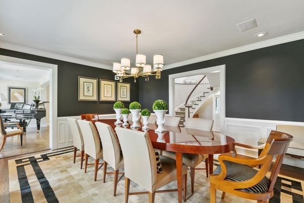 Chandelier, Dining room, Interior, Piano, Recessed Lighting