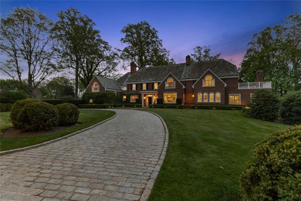Backyard, Exterior, Facade, French Provincial