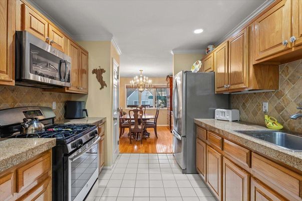 Chandelier, Dining room, Interior, Kitchen, Recessed Lighting, Wood Texture Flooring