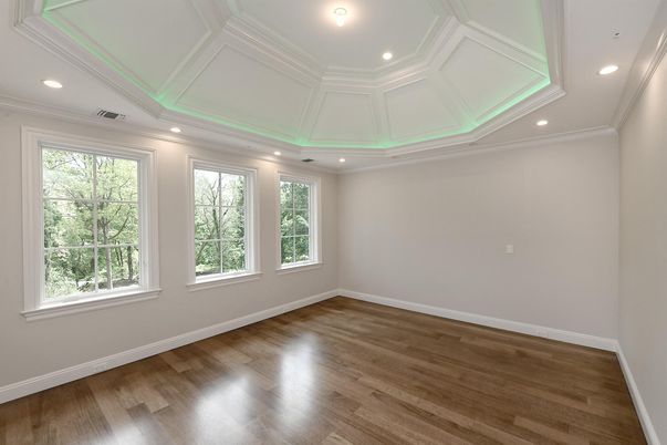 Empty room, Interior, Recessed Lighting, Wood Texture Flooring
