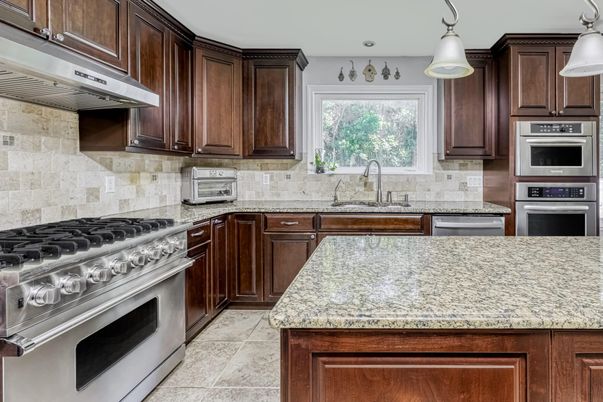 Interior, Kitchen, Pendant Lights, Stainless Steel Appliances