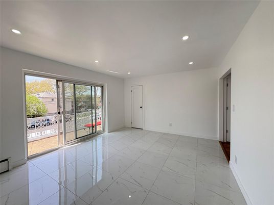 Empty room, Interior, Marble, Recessed Lighting