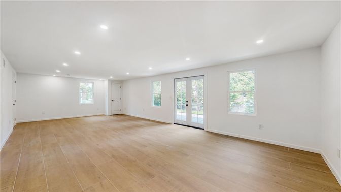 Empty room, Interior, Recessed Lighting, Wood Texture Flooring