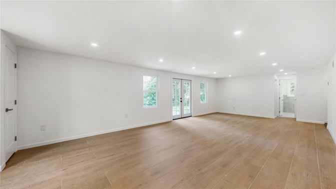 Empty room, Interior, Recessed Lighting, Wood Texture Flooring